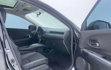 Honda Vezel, 2022 год, 1 550 000 рублей, 4 фотография