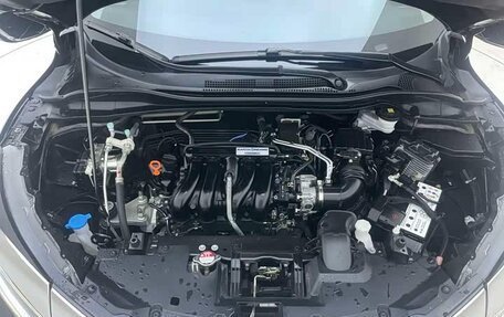 Honda Vezel, 2022 год, 1 550 000 рублей, 20 фотография