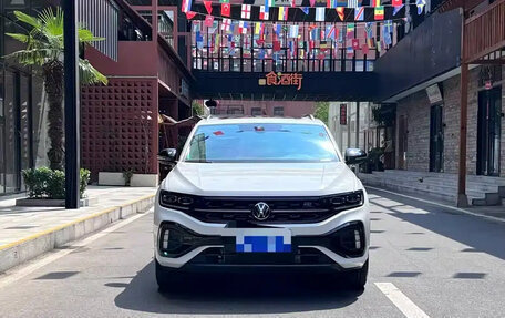 Volkswagen T-Roc I, 2021 год, 1 750 000 рублей, 2 фотография