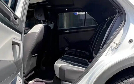 Volkswagen T-Roc I, 2021 год, 1 750 000 рублей, 11 фотография