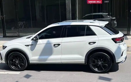 Volkswagen T-Roc I, 2021 год, 1 750 000 рублей, 7 фотография