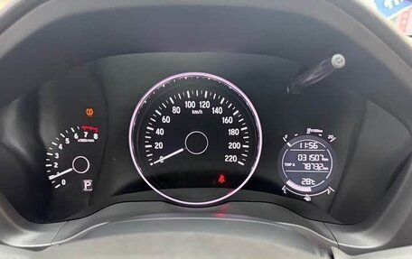 Honda Vezel, 2022 год, 1 560 000 рублей, 8 фотография