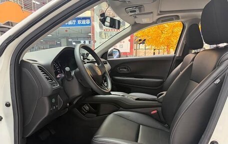 Honda Vezel, 2022 год, 1 560 000 рублей, 6 фотография