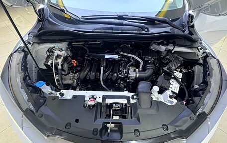 Honda Vezel, 2022 год, 1 550 000 рублей, 13 фотография