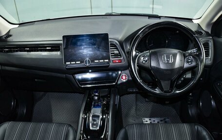 Honda Vezel, 2014 год, 1 399 000 рублей, 15 фотография