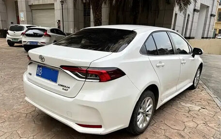 Toyota Corolla, 2021 год, 1 035 000 рублей, 3 фотография