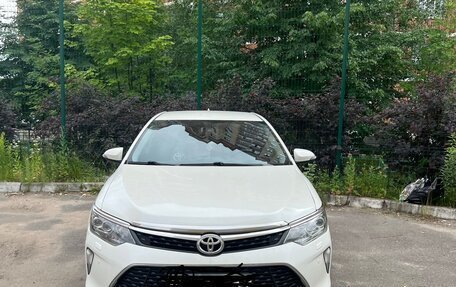Toyota Camry, 2017 год, 2 950 000 рублей, 1 фотография