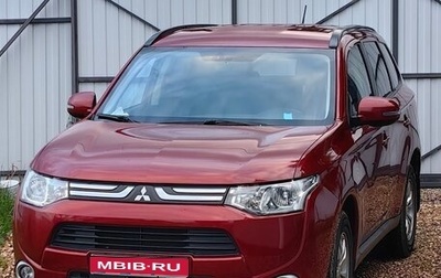 Mitsubishi Outlander III рестайлинг 3, 2013 год, 1 450 000 рублей, 1 фотография