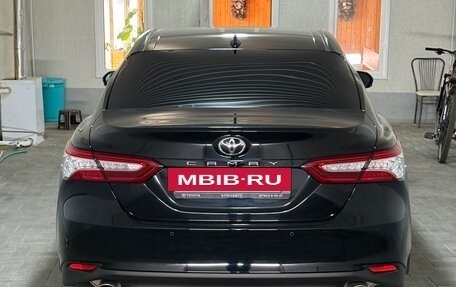 Toyota Camry, 2021 год, 3 650 000 рублей, 5 фотография