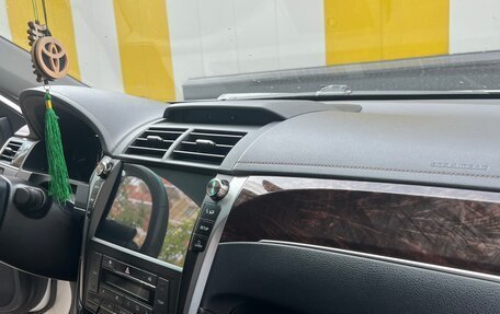 Toyota Camry, 2017 год, 2 950 000 рублей, 4 фотография