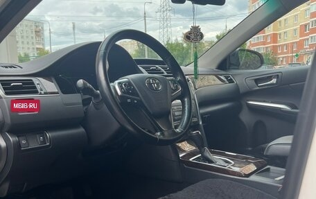 Toyota Camry, 2017 год, 2 950 000 рублей, 8 фотография