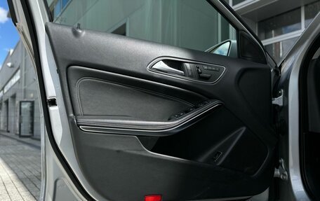 Mercedes-Benz GLA, 2016 год, 1 950 000 рублей, 11 фотография