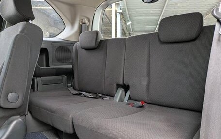 Honda Freed I, 2010 год, 900 000 рублей, 16 фотография