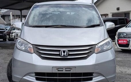 Honda Freed I, 2010 год, 900 000 рублей, 19 фотография