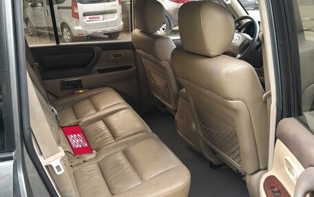 Toyota Land Cruiser 100 рестайлинг 2, 2002 год, 1 630 000 рублей, 5 фотография