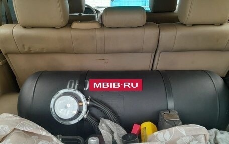 Toyota Land Cruiser 100 рестайлинг 2, 2002 год, 1 630 000 рублей, 8 фотография