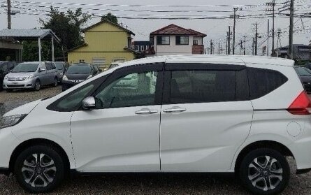 Honda Freed II, 2022 год, 2 190 000 рублей, 8 фотография