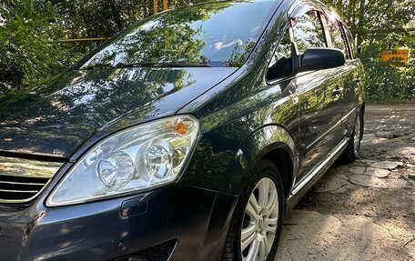 Opel Zafira B, 2008 год, 570 000 рублей, 2 фотография