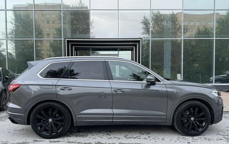 Volkswagen Touareg III, 2019 год, 6 199 000 рублей, 9 фотография