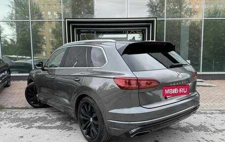 Volkswagen Touareg III, 2019 год, 6 199 000 рублей, 4 фотография