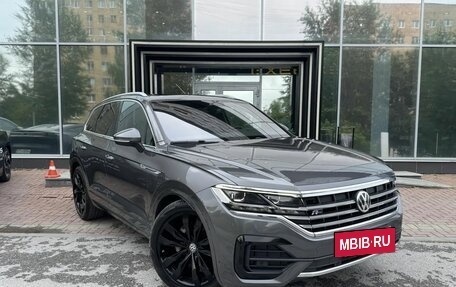 Volkswagen Touareg III, 2019 год, 6 199 000 рублей, 3 фотография