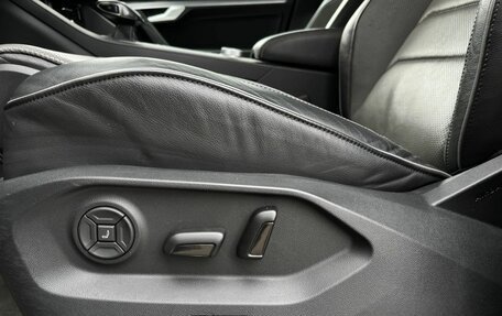 Volkswagen Touareg III, 2019 год, 6 199 000 рублей, 18 фотография