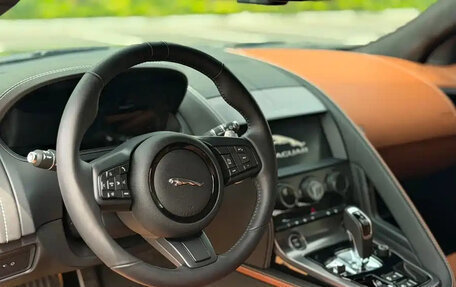 Jaguar F-Type I рестайлинг 2, 2024 год, 7 610 000 рублей, 10 фотография