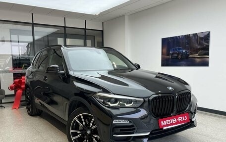 BMW X5, 2019 год, 5 600 000 рублей, 3 фотография