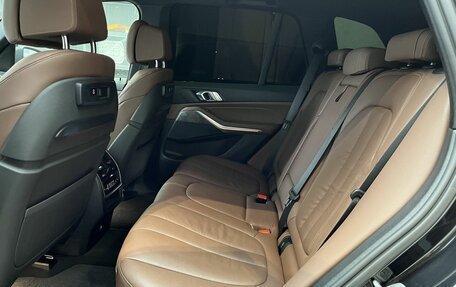 BMW X5, 2019 год, 5 600 000 рублей, 16 фотография