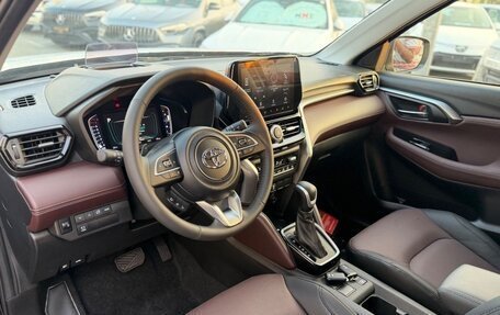 Toyota Urban Cruiser, 2026 год, 3 150 000 рублей, 10 фотография