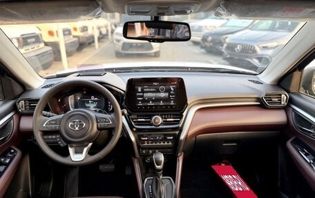 Toyota Urban Cruiser, 2026 год, 3 150 000 рублей, 12 фотография