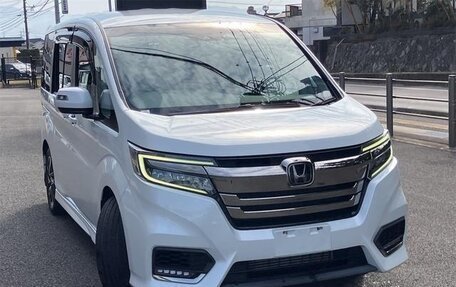 Honda Stepwgn IV, 2021 год, 1 800 000 рублей, 3 фотография