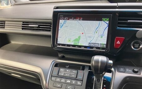 Honda Stepwgn IV, 2021 год, 1 800 000 рублей, 9 фотография