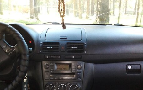 Toyota Avensis III рестайлинг, 2007 год, 990 000 рублей, 7 фотография