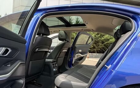 BMW 3 серия, 2021 год, 2 800 000 рублей, 13 фотография