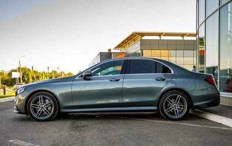 Mercedes-Benz E-Класс, 2018 год, 3 368 000 рублей, 4 фотография