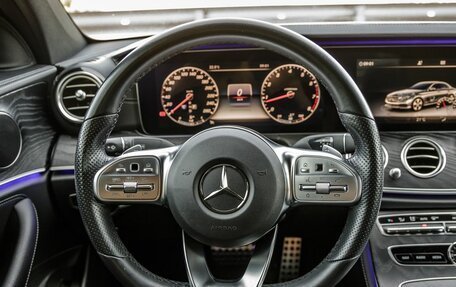 Mercedes-Benz E-Класс, 2018 год, 3 368 000 рублей, 21 фотография