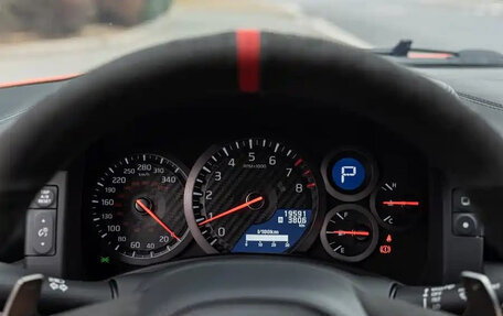 Nissan GT-R, 2018 год, 21 800 000 рублей, 16 фотография