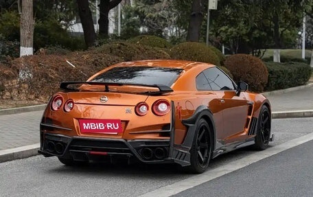 Nissan GT-R, 2018 год, 21 800 000 рублей, 8 фотография