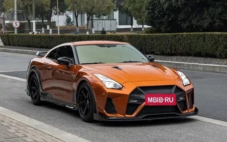 Nissan GT-R, 2018 год, 21 800 000 рублей, 9 фотография
