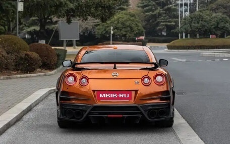 Nissan GT-R, 2018 год, 21 800 000 рублей, 6 фотография