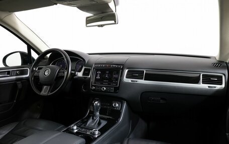 Volkswagen Touareg III, 2015 год, 2 450 000 рублей, 13 фотография