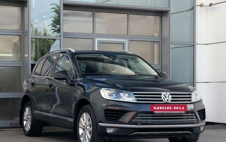 Volkswagen Touareg III, 2015 год, 2 450 000 рублей, 3 фотография