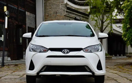 Toyota Yaris XP150 рестайлинг, 2022 год, 939 000 рублей, 2 фотография