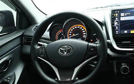 Toyota Yaris XP150 рестайлинг, 2022 год, 1 010 000 рублей, 11 фотография