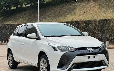 Toyota Yaris XP150 рестайлинг, 2022 год, 1 048 000 рублей, 3 фотография
