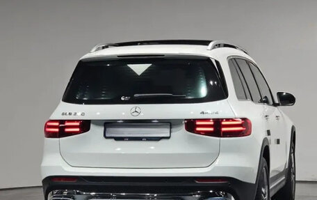 Mercedes-Benz GLB, 2024 год, 6 300 000 рублей, 4 фотография