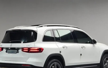 Mercedes-Benz GLB, 2024 год, 6 300 000 рублей, 3 фотография