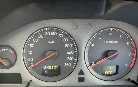 Volvo S60 III, 2002 год, 560 000 рублей, 7 фотография