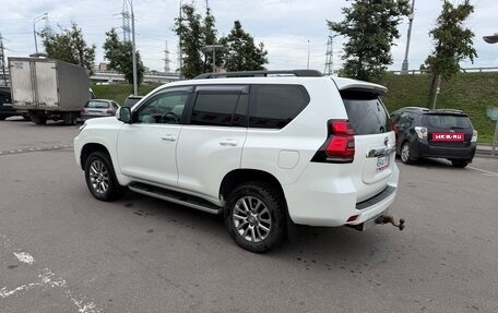 Toyota Land Cruiser Prado 150 рестайлинг 2, 2020 год, 5 000 000 рублей, 7 фотография